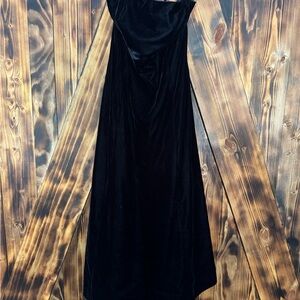 Elegant Black Velvet Dress